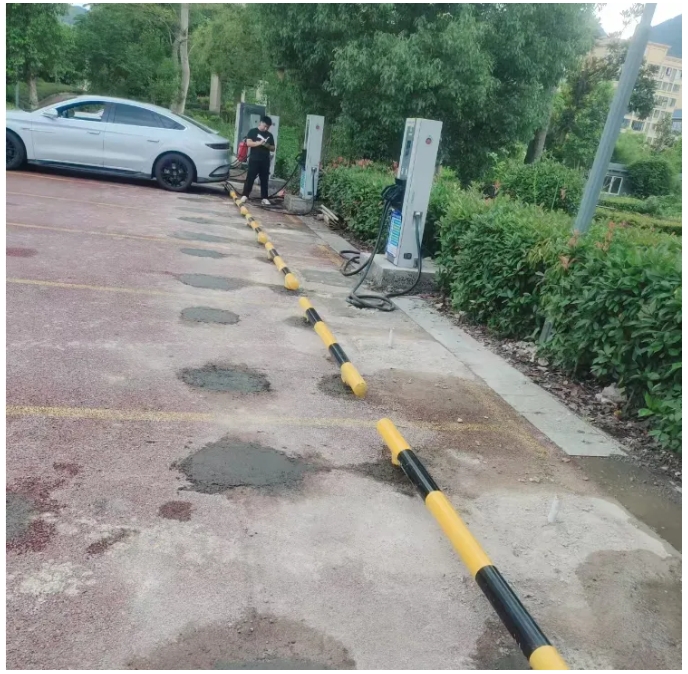 停車(chē)位擋車(chē)桿